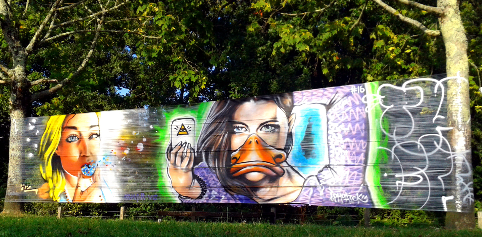 Fresque graffiti Quimper Providence Hoz Phoaick Sept 2016