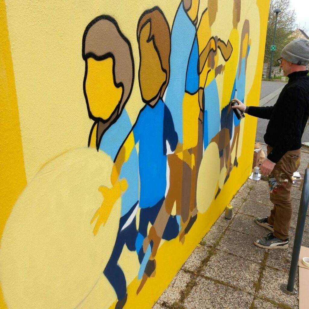 Décoration graffiti pour le Foyer Soleil à Riec-sur-Bélon