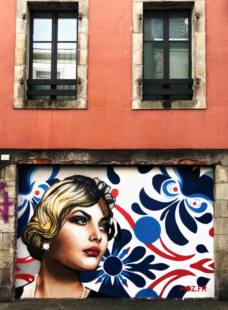 Décoration street-art pour l'hôtel Kregenn à Quimper, par HOZ.